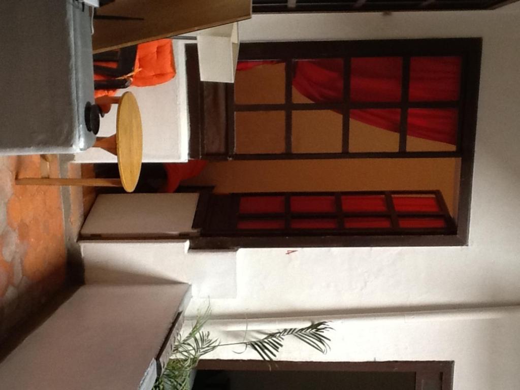 A Casa Naranja Hostal