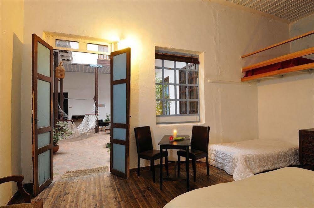 Hostal A Casa Naranja Cuenca